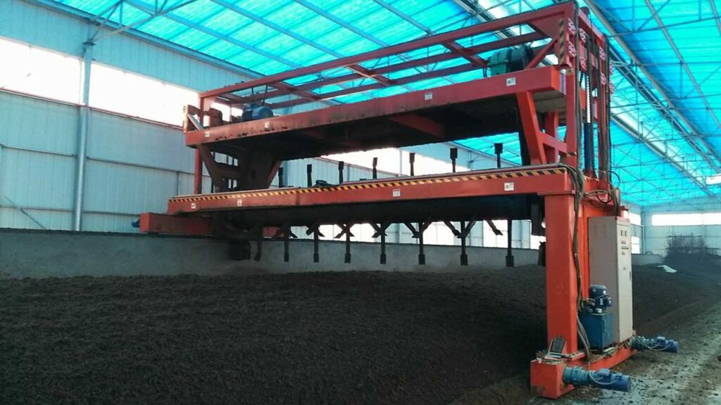 Groove Type Compost Turner